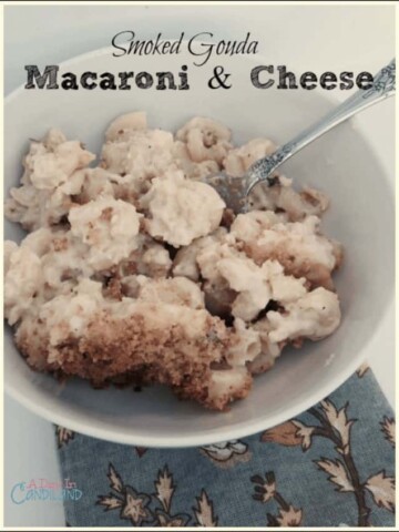 Smoked Gouda Macaroni and Cheese in bowl
