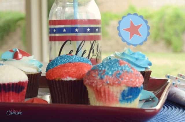 4th of July, Red White and Blue cupcakes and printable