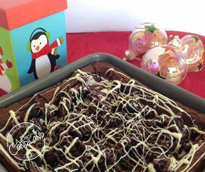 Easy Cookie and Cream Brownies #WinCoCheer (1)