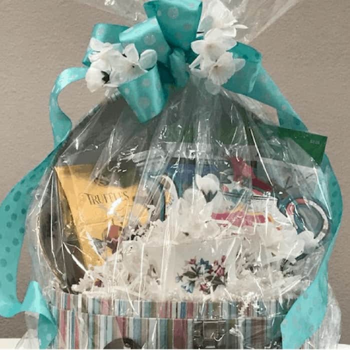 Labor to Construct Gift Basket with Cloth Ribbon