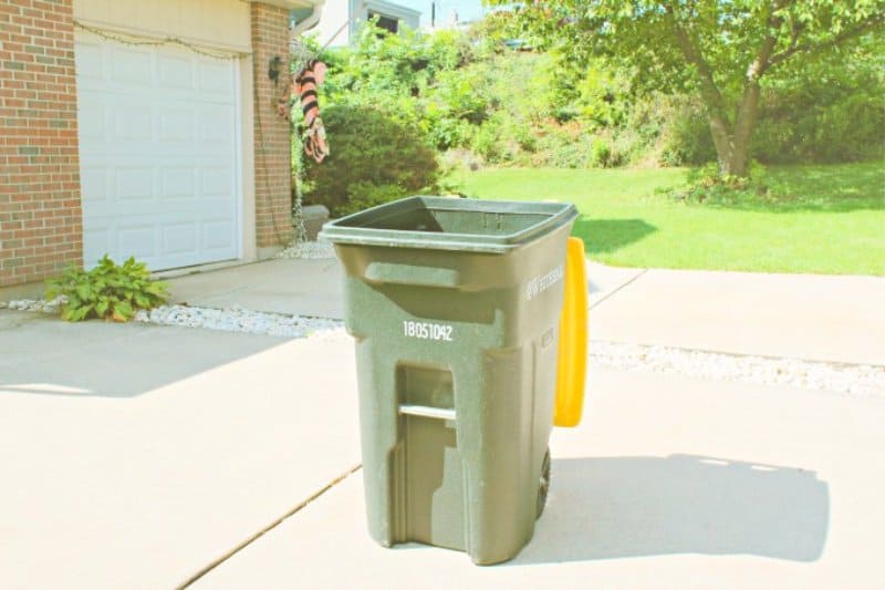 Fall outdoor cleaning recycling bin