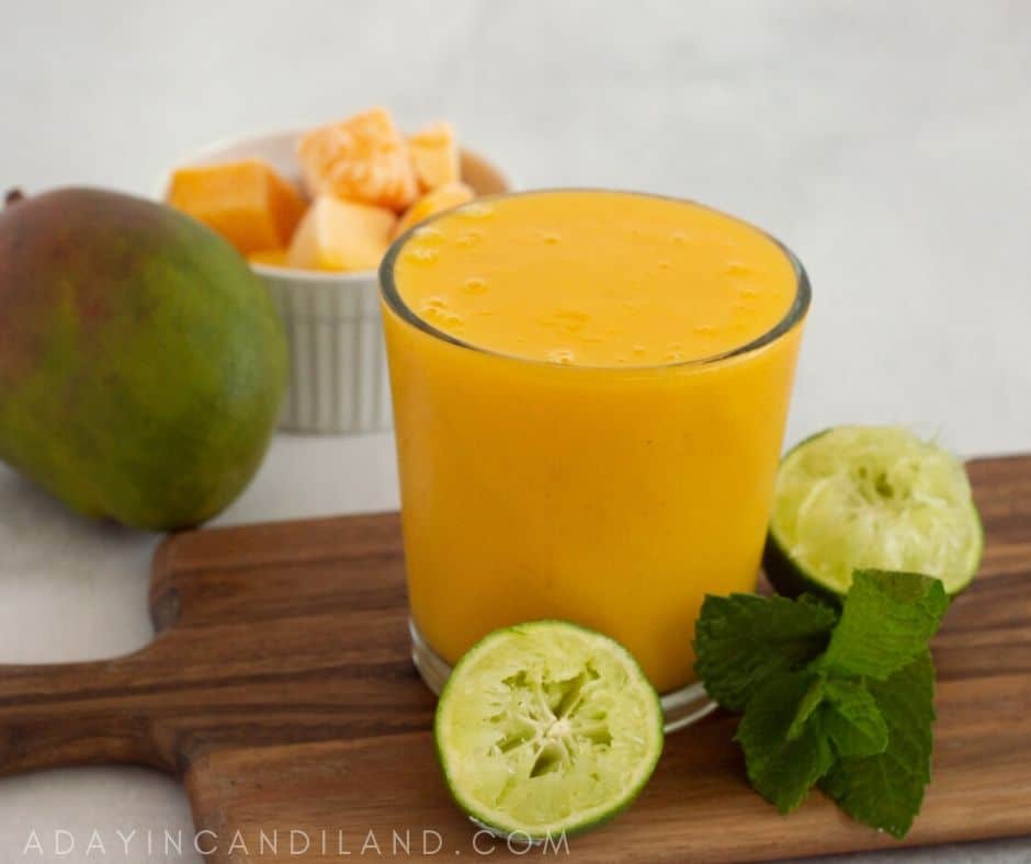 Mango Detox Smoothie Recipe - A Day In Candiland