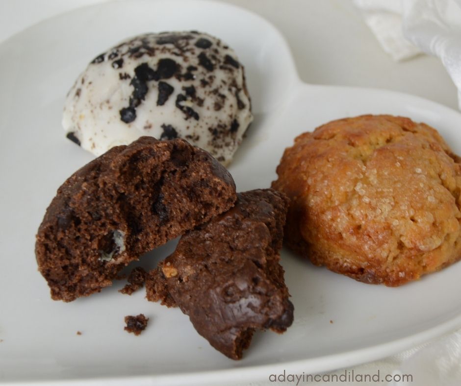 plate of 3 scones 