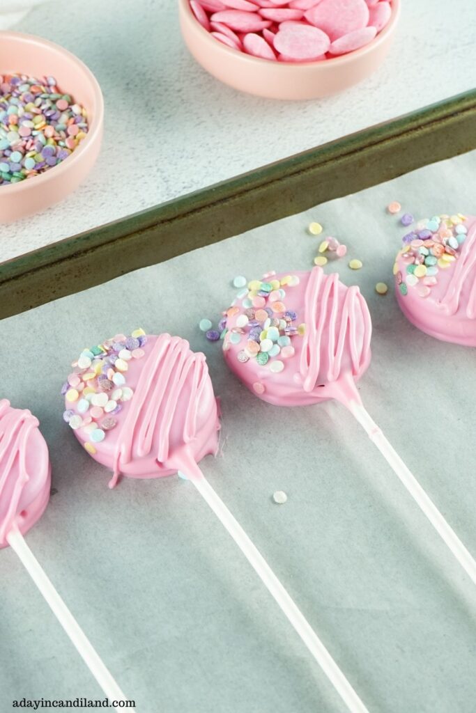 Valentine's Day Oreo Pops - A Day In Candiland